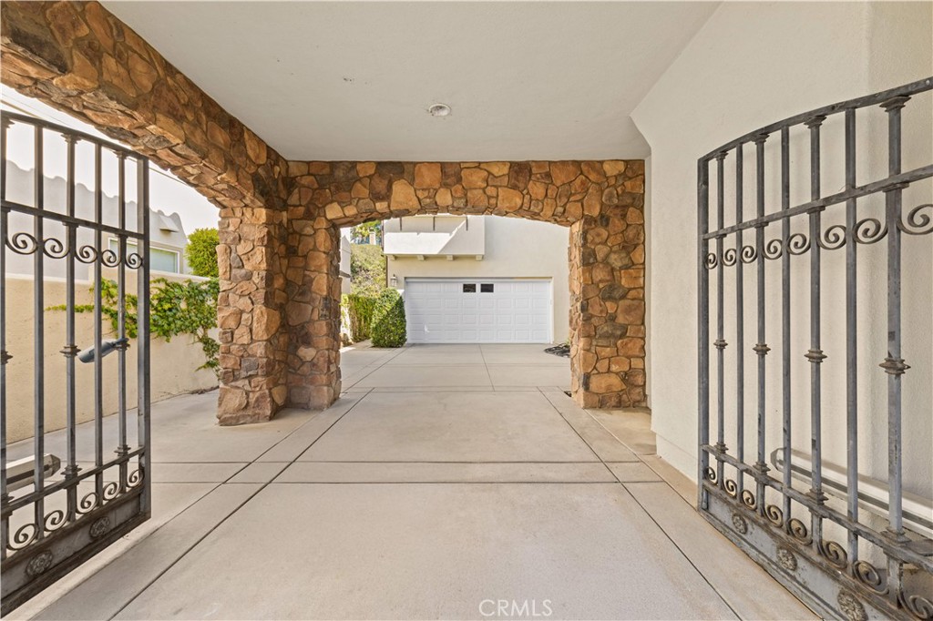 8 Rivage, Newport Coast CA 92657 - photo 4