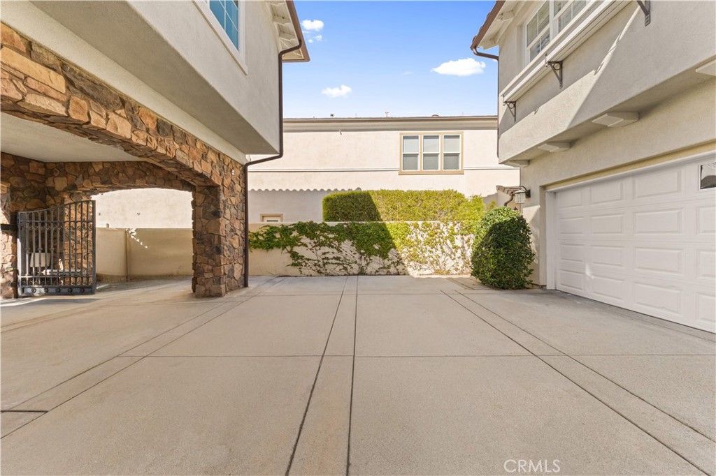 8 Rivage, Newport Coast CA 92657 - photo 5