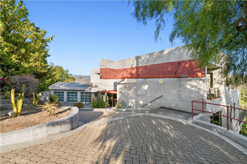 10182 Cowan Heights Drive, North Tustin CA 92705 - photo 28