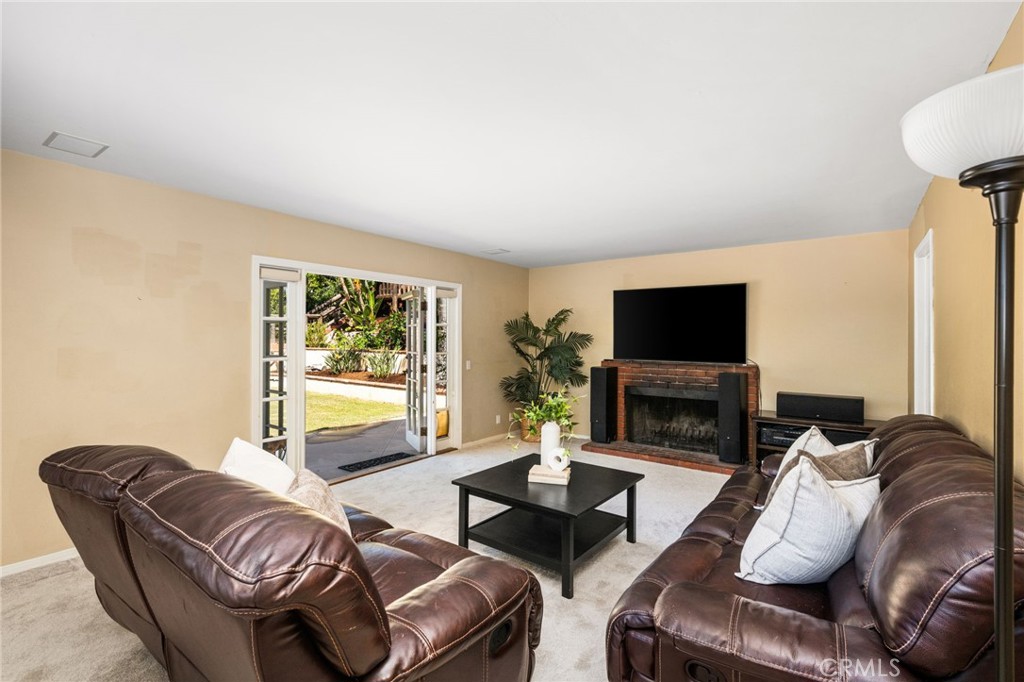 10381 Brightwood, North Tustin CA 92705 - photo 25