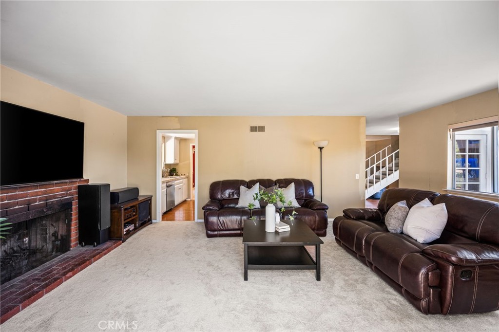 10381 Brightwood, North Tustin CA 92705 - photo 27