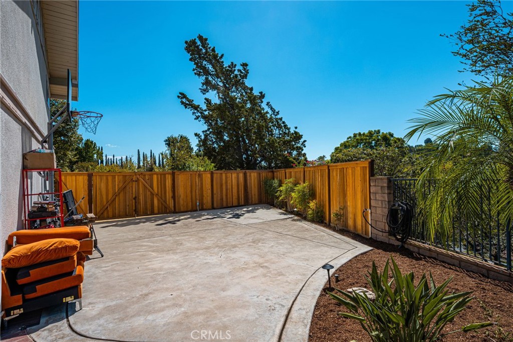 10381 Brightwood, North Tustin CA 92705 - photo 39
