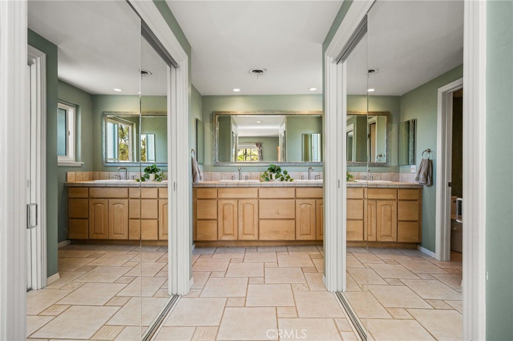 10381 Brightwood, North Tustin CA 92705 - photo 50