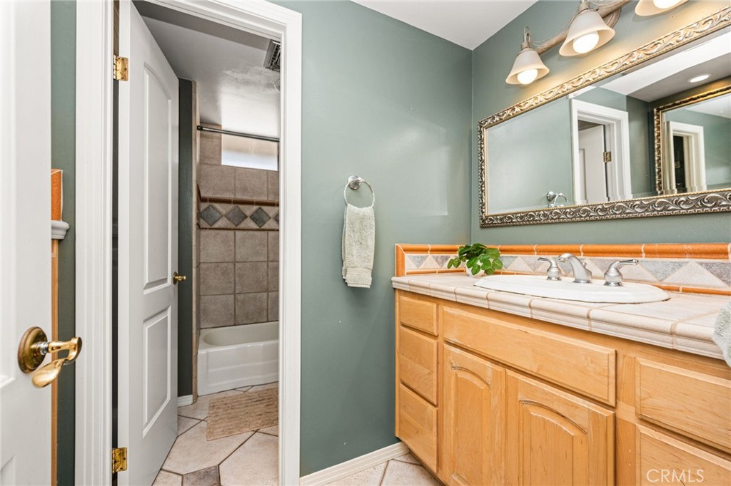 10381 Brightwood, North Tustin CA 92705 - photo 57