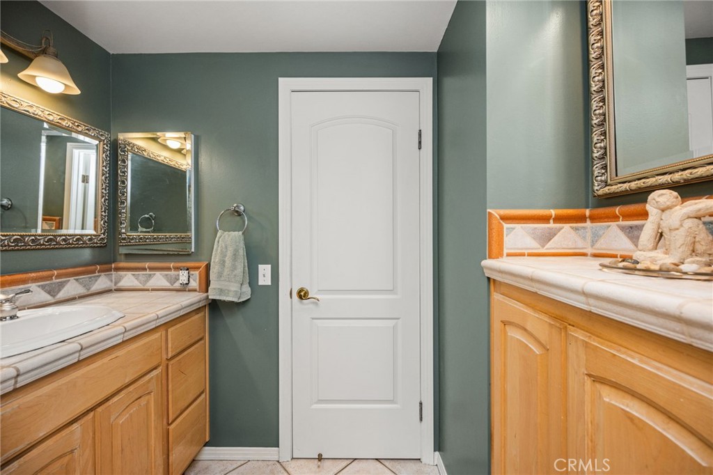 10381 Brightwood, North Tustin CA 92705 - photo 59
