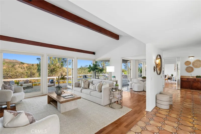 10392 Mira Vista, North Tustin, CA 92705
