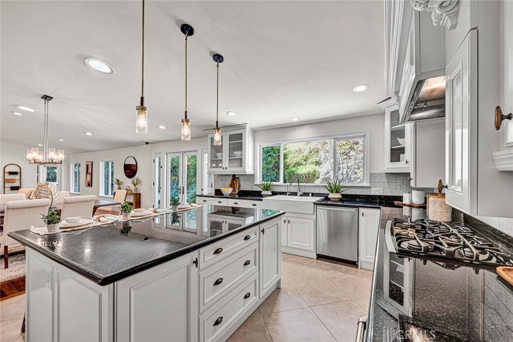10741 Crawford Canyon Road, North Tustin CA 92705 - photo 8