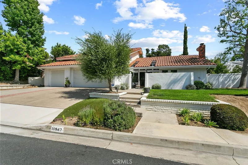 10942 Harrogate Place, North Tustin, CA 92705