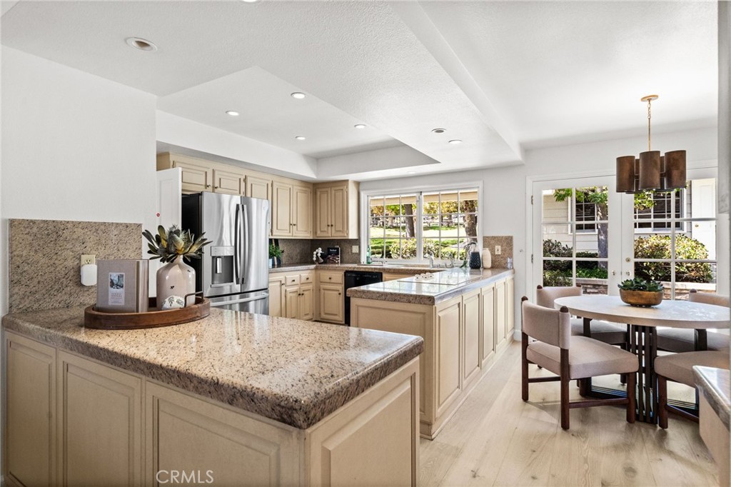 10982 Bent Tree Road, North Tustin CA 92705 - photo 19