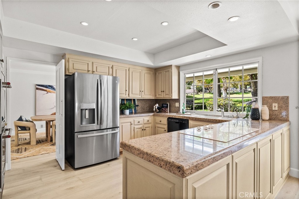 10982 Bent Tree Road, North Tustin CA 92705 - photo 20