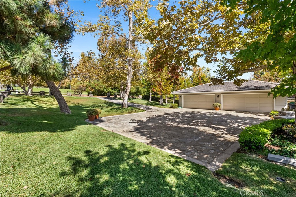 10982 Bent Tree Road, North Tustin CA 92705 - photo 43