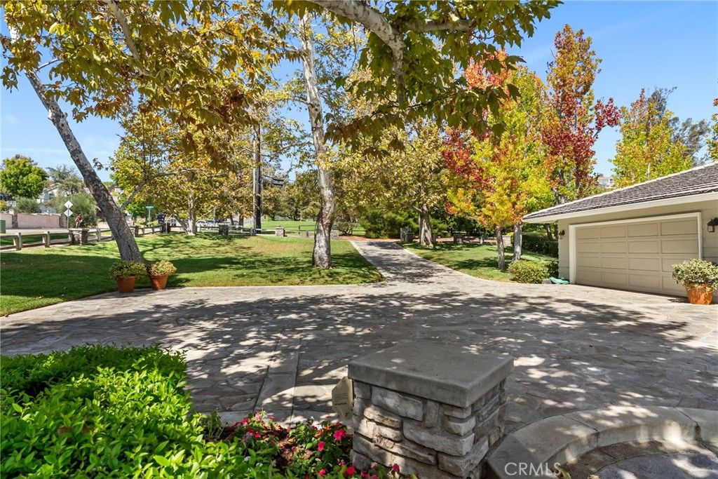 10982 Bent Tree Road, North Tustin CA 92705 - photo 44