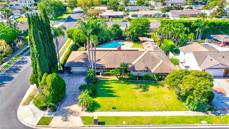 1172 St John Place, North Tustin, CA 92705
