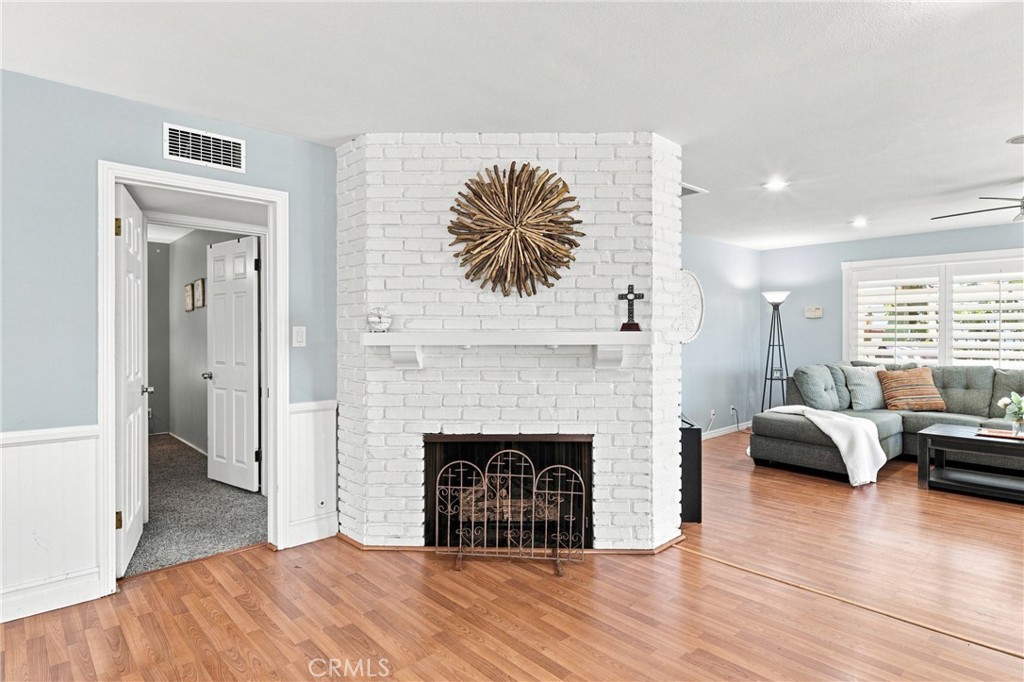Gas/Wood Burning Fireplace - 12591 Vista Panorama, North Tustin CA 92705 - photo 11