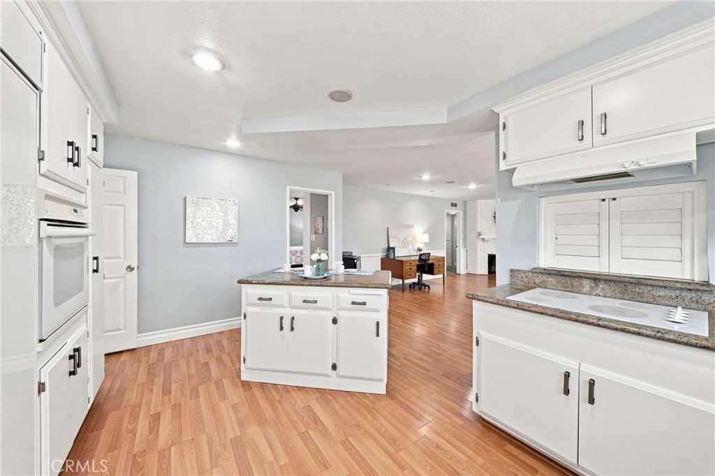 12591 Vista Panorama, North Tustin CA 92705 - photo 15