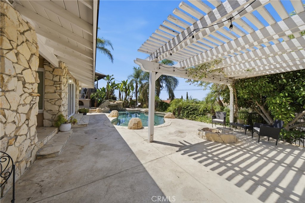 Gas Ring, Awning - 12591 Vista Panorama, North Tustin CA 92705 - photo 45