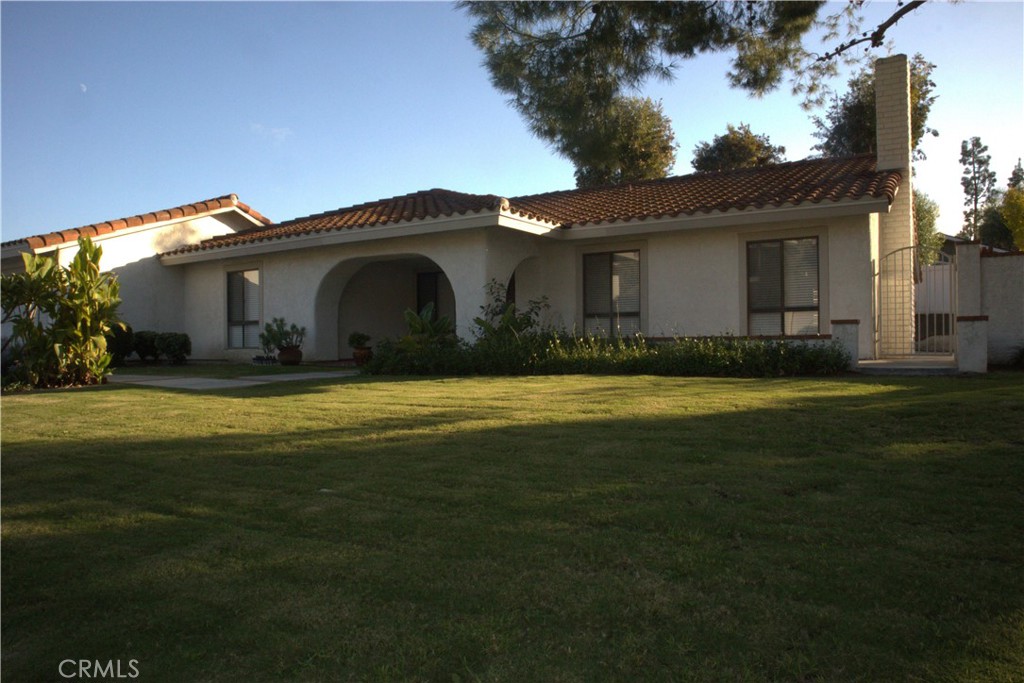 12684 Hinton Way, North Tustin CA 92705 - photo 1