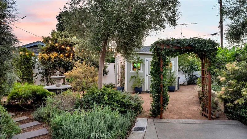 12871 Loretta Drive, North Tustin