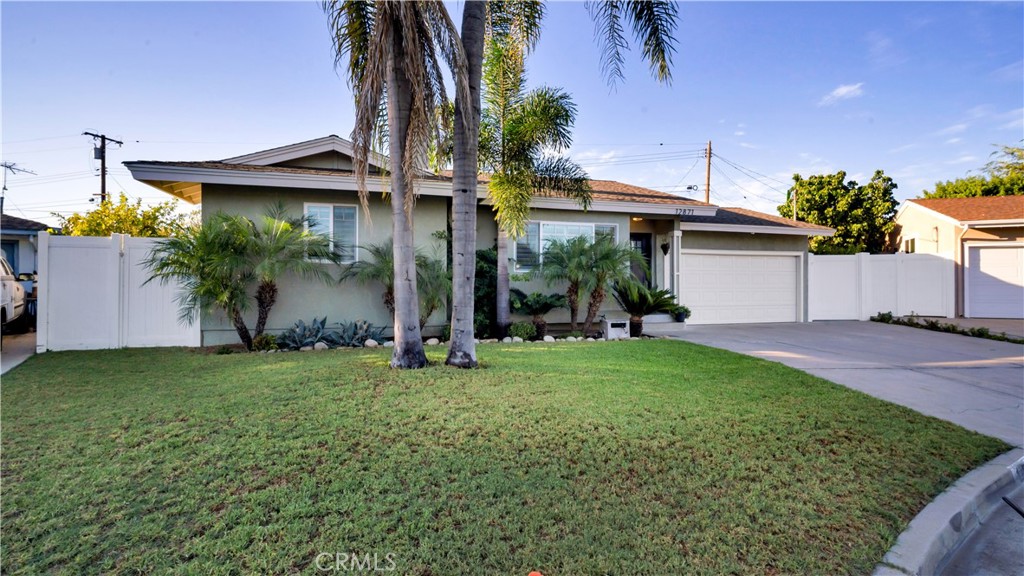 12871 Loretta Drive, North Tustin CA 92705 - photo 49