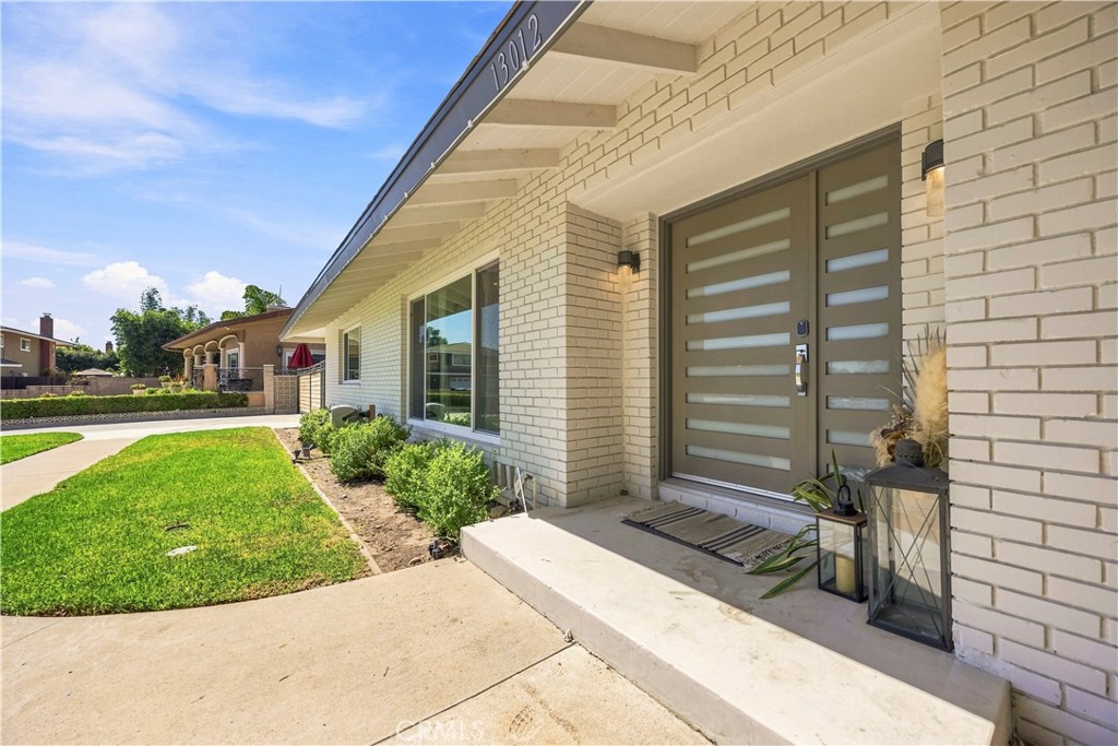 13012 Malena, North Tustin CA 92705 - photo 14