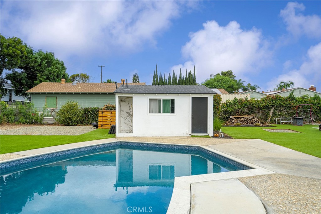 13081 Prospect Avenue, North Tustin CA 92705 - photo 25