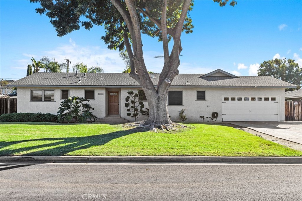 13082 Palomar, North Tustin CA 92705 - photo 1