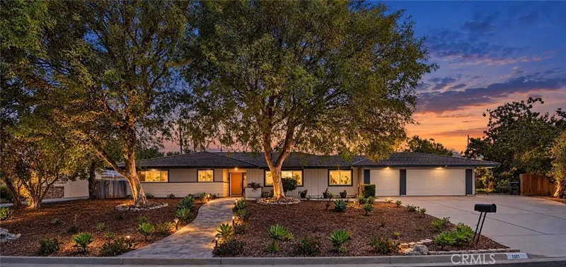 1321 El Finito Way, North Tustin, CA 92705