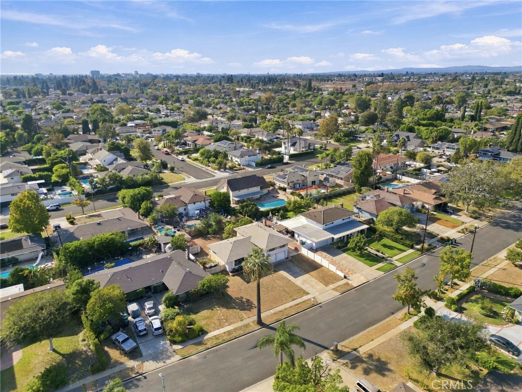 Established and centrally located neighborhood! - 13311 Wheeler, North Tustin CA 92705 - photo 13
