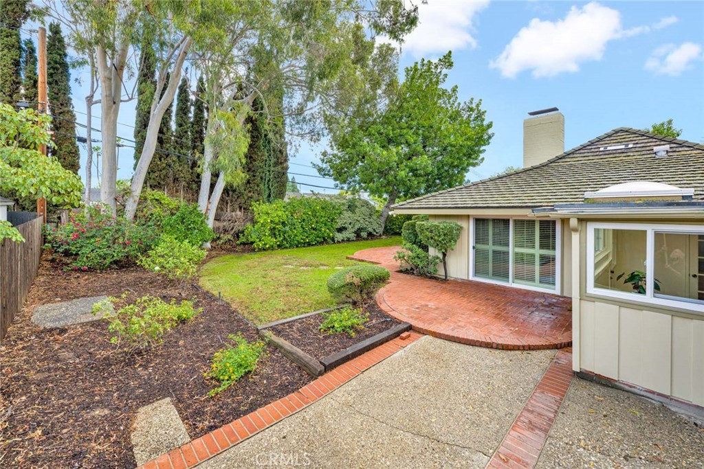 13402 Eton Place, North Tustin CA 92705 - photo 19