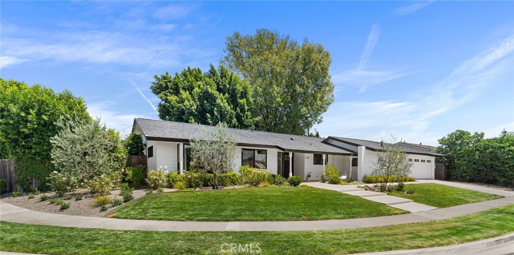 13712 Sanderstead Road, North Tustin CA 92705 - photo 1
