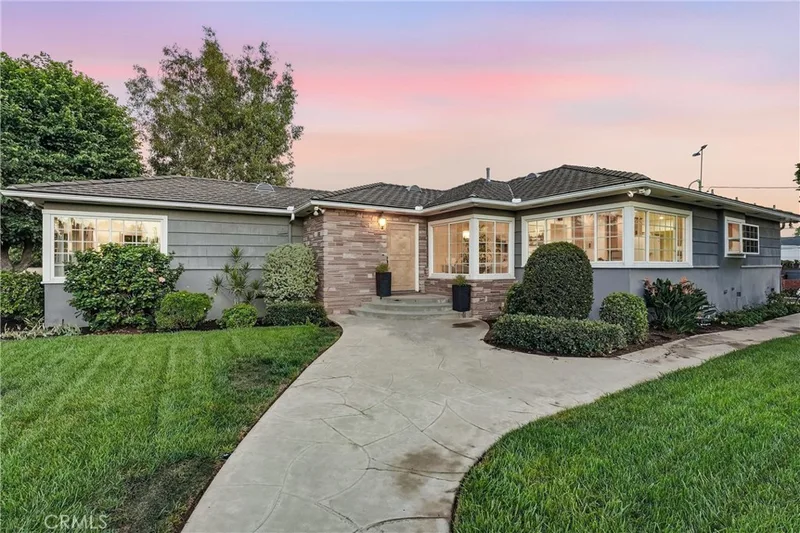 14021 Livingston Street, North Tustin, CA 92780