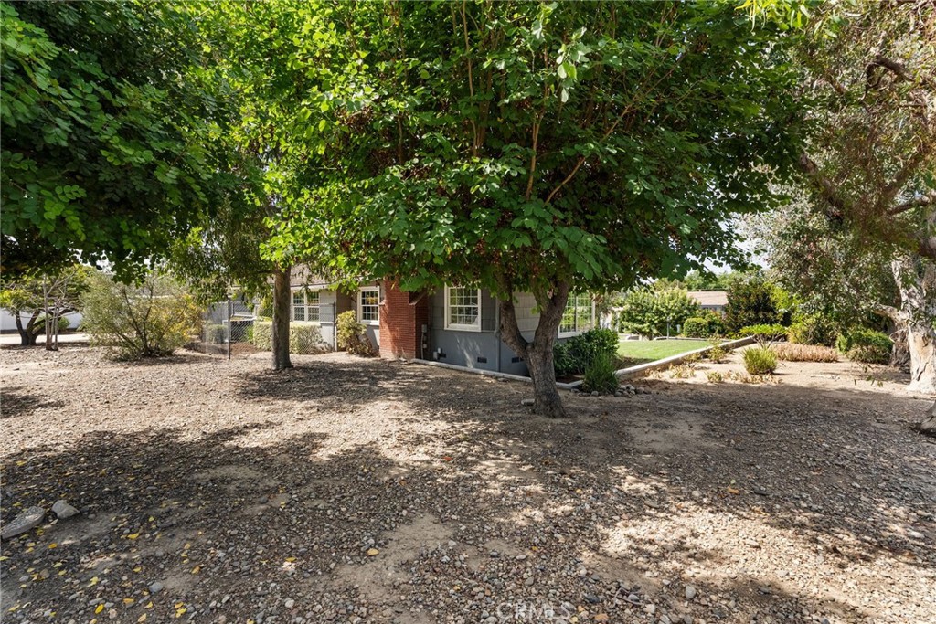 14021 Livingston Street, North Tustin CA 92780 - photo 35
