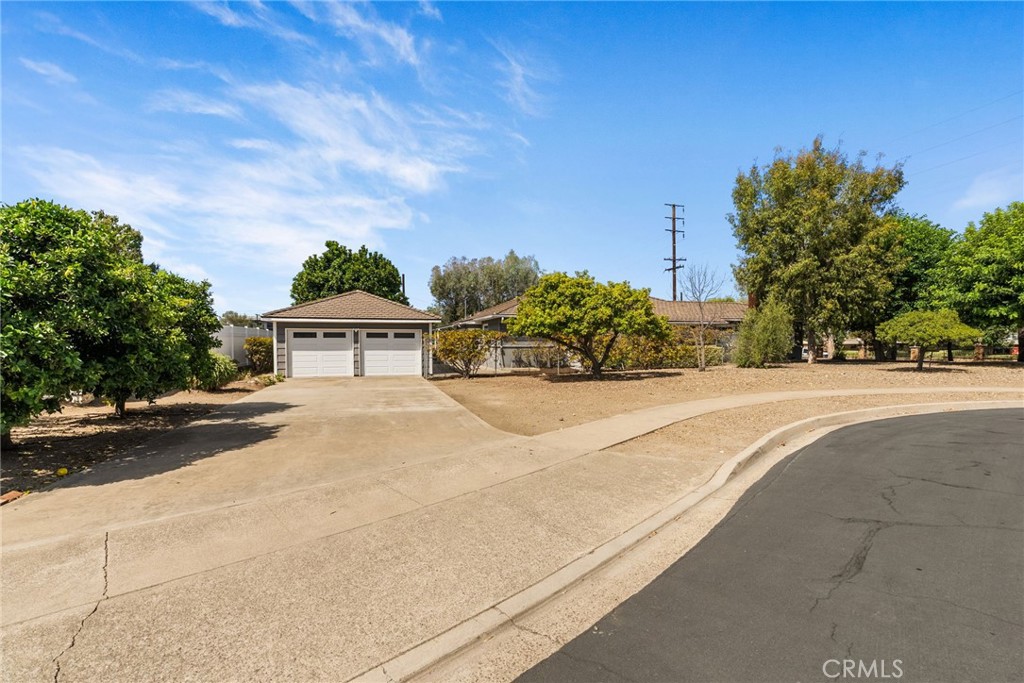 14021 Livingston Street, North Tustin CA 92780 - photo 36