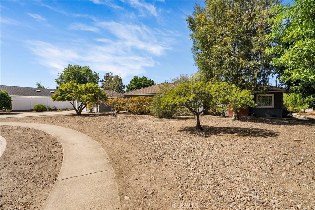 14021 Livingston Street, North Tustin CA 92780 - photo 38