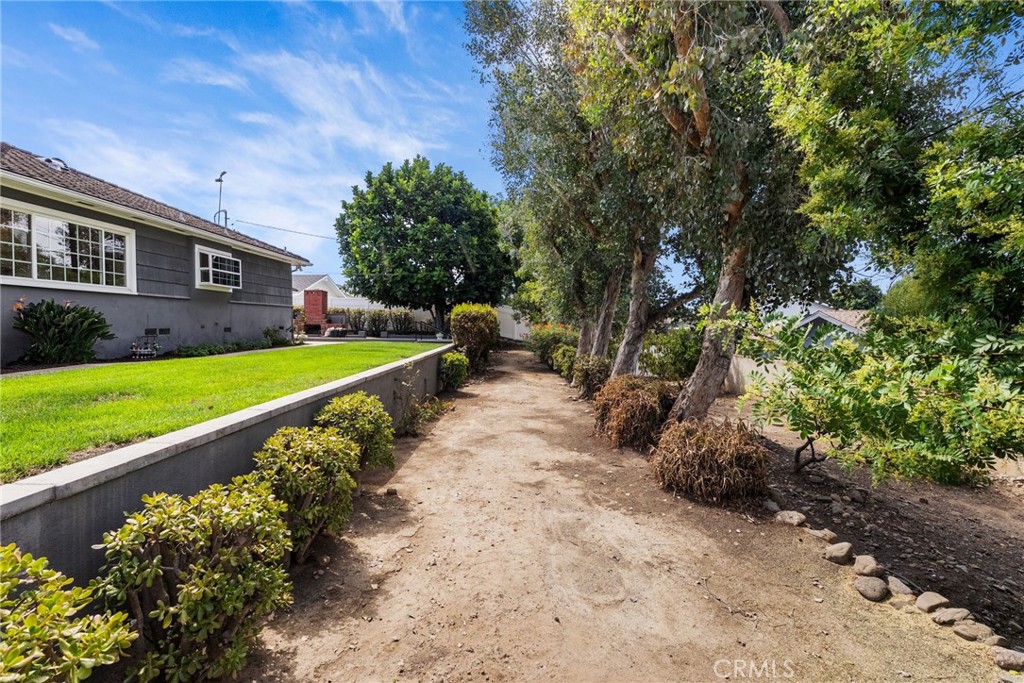 14021 Livingston Street, North Tustin CA 92780 - photo 44