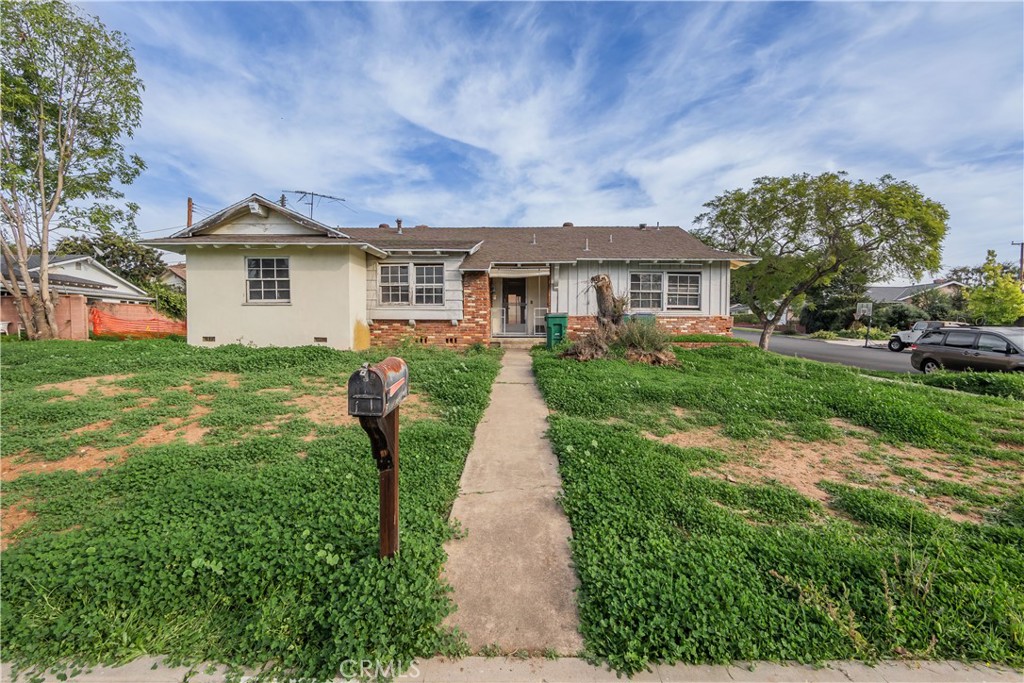 14382 Brenan, North Tustin CA 92780 - photo 1