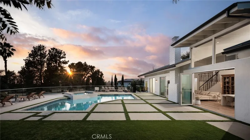 1452 Cloyden Road, North Tustin, CA 92705