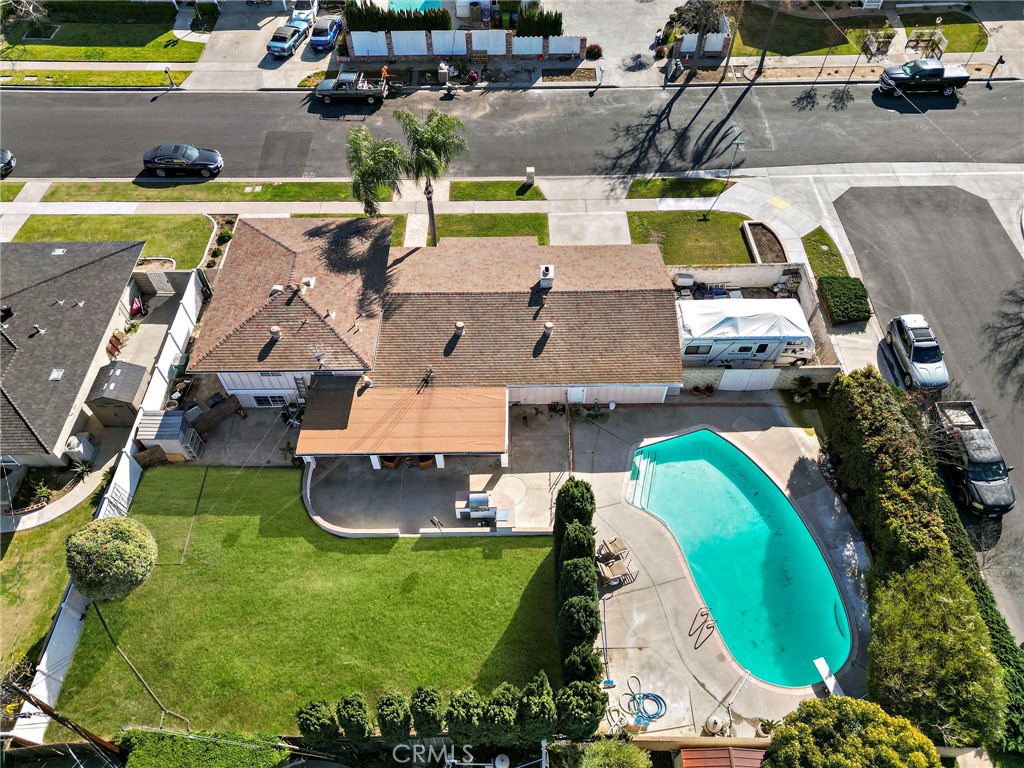 18161 Larkstone, North Tustin CA 92705 - photo 1