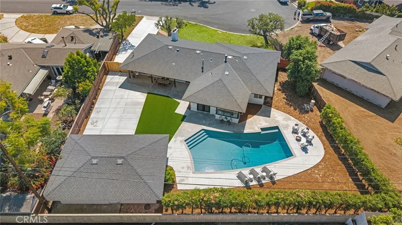 18661 Vale, North Tustin, CA 92705