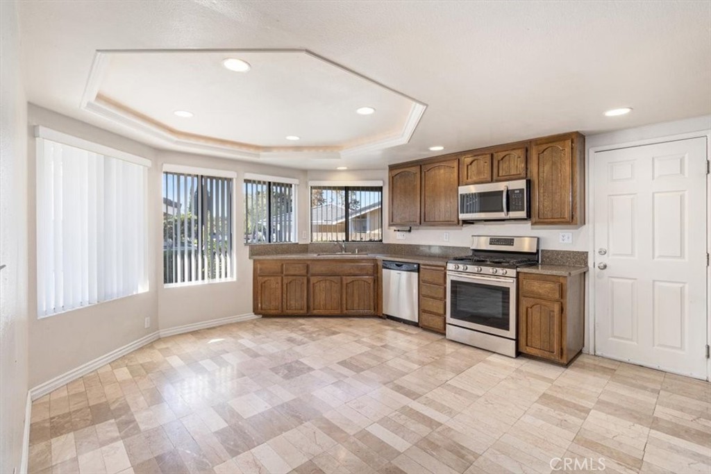 18951 Jane Circle, North Tustin CA 92705 - photo 19