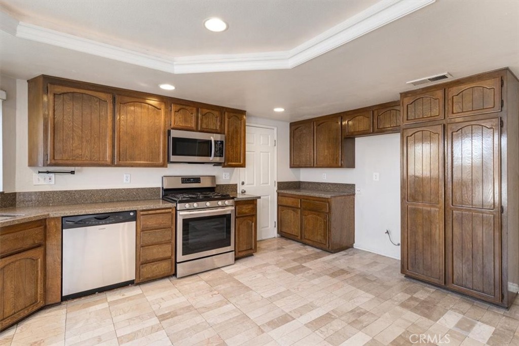 18951 Jane Circle, North Tustin CA 92705 - photo 21