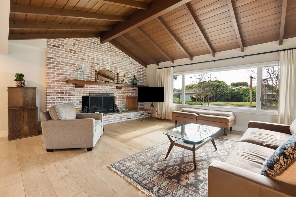 2011 Redberry, North Tustin CA 92705 - photo 1