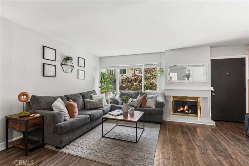 101 W Riverdale Avenue 60, Orange, CA 92865