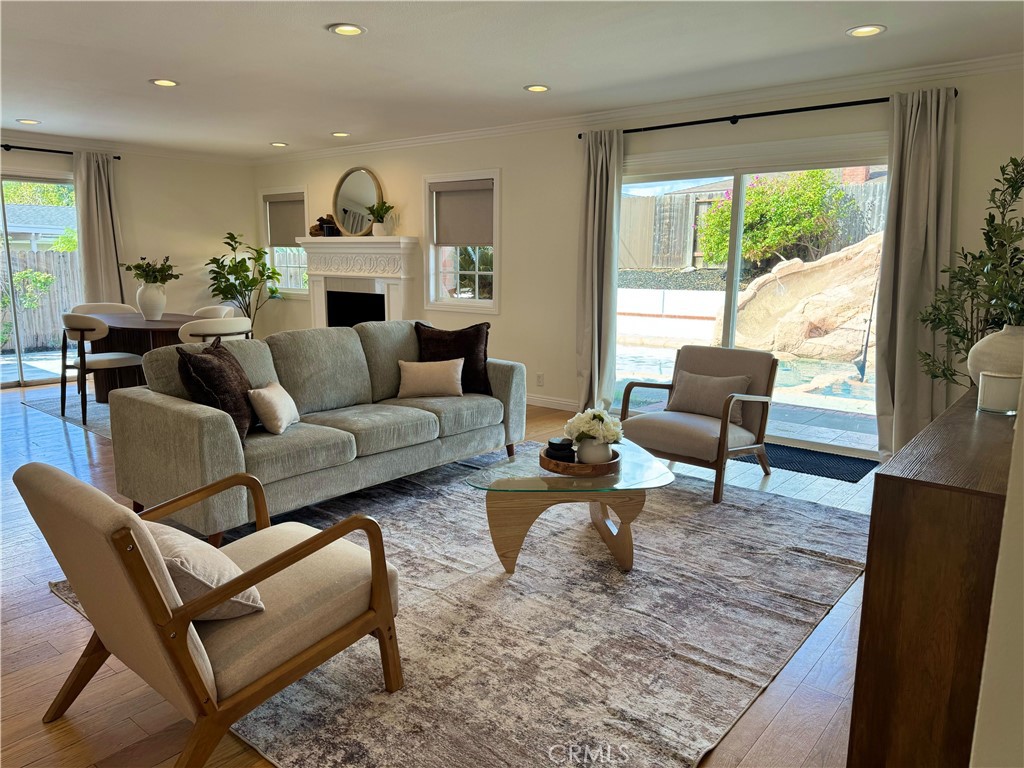1017 E Grove, Orange CA 92865 - photo 2
