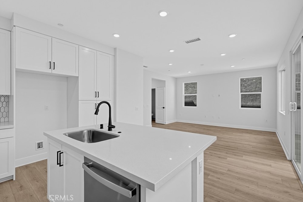 1021 E. Overlook Drive ~ Ready Now - 1021 E Overlook Drive, Orange CA 92867 - photo 9