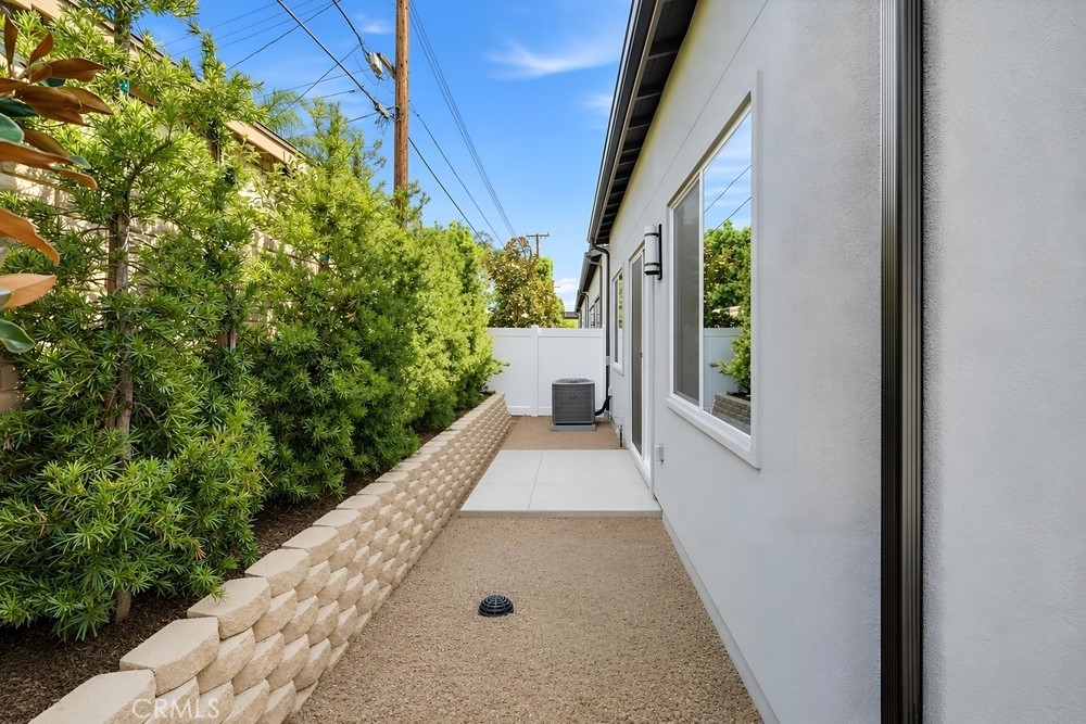 1021 E. Overlook Drive ~ Ready Now - 1021 E Overlook Drive, Orange CA 92867 - photo 32