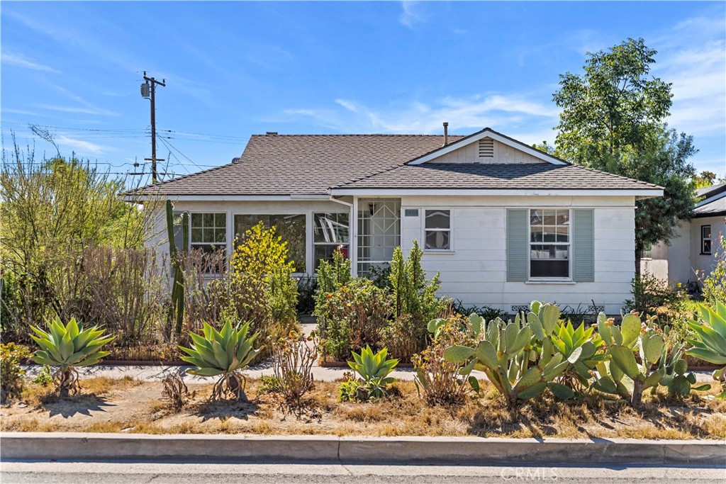 1040 E Oakmont, Orange CA 92867 - photo 1