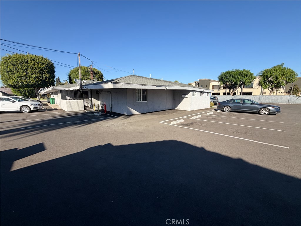 1044 E Chapman 1042, Orange CA 92866 - photo 6
