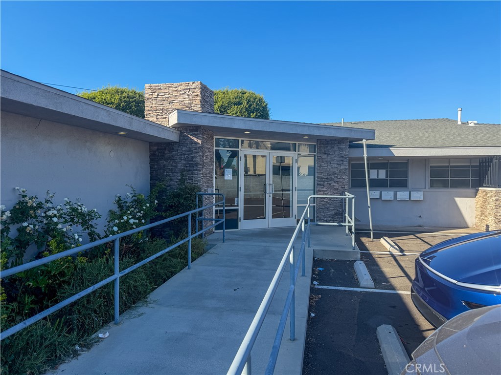 1044 E Chapman 1042, Orange CA 92866 - photo 9