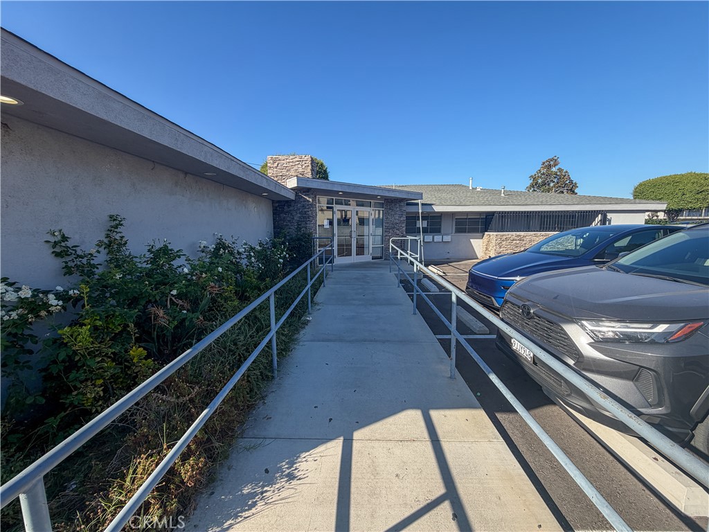 1044 E Chapman 1042, Orange CA 92866 - photo 10